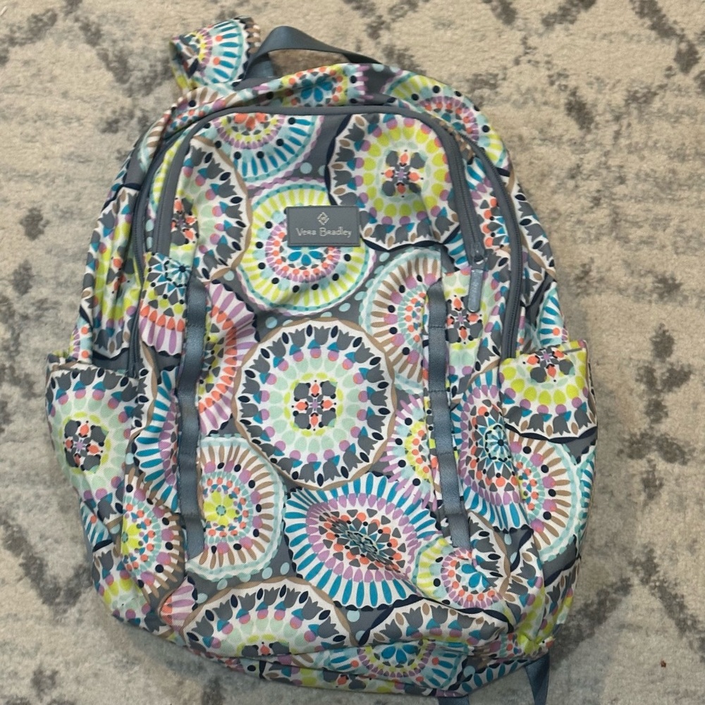 Vera Bradley Sunny Medallion Reactive fabric